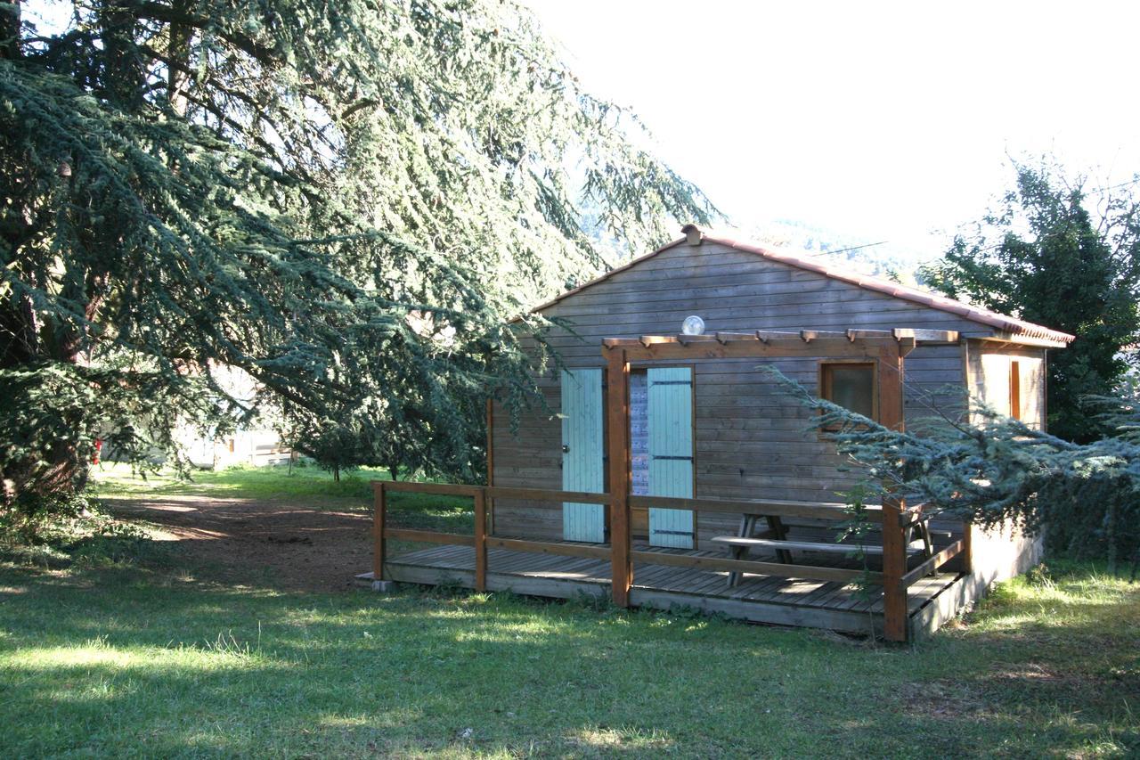 Les Chalets Du Domaine Des Soyeux Saint-Julien-Molin-Molette Luaran gambar
