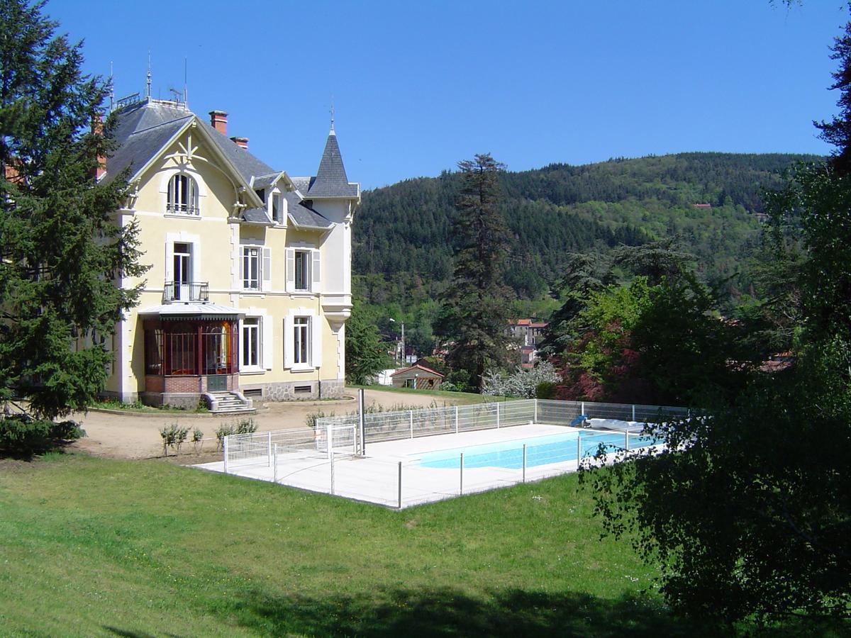 Les Chalets Du Domaine Des Soyeux Saint-Julien-Molin-Molette Luaran gambar